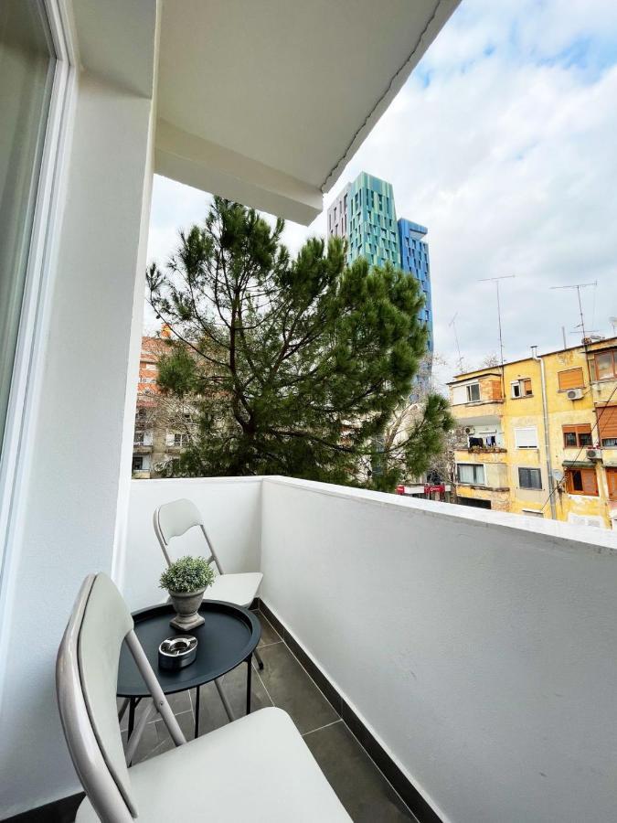 Aj Apartments, Hidden Gem In The Heart Of Tirana Bagian luar foto
